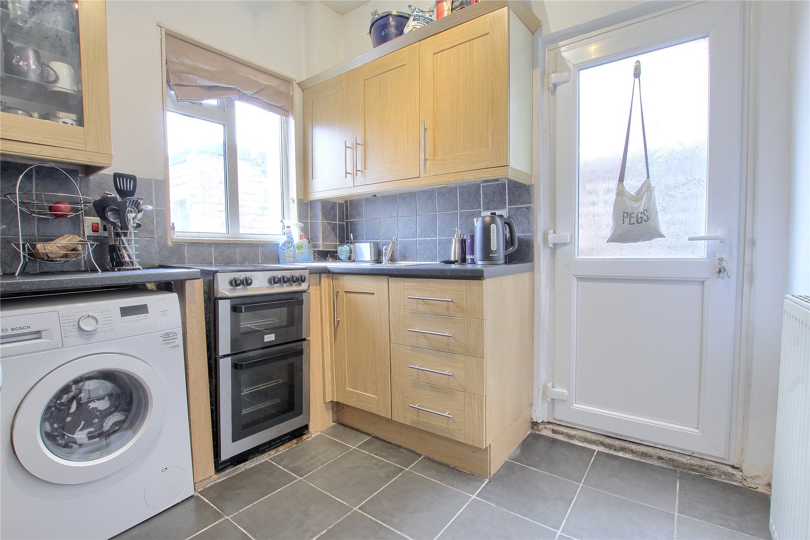 2 bed house for sale in Crescent Road, Middlesbrough 2