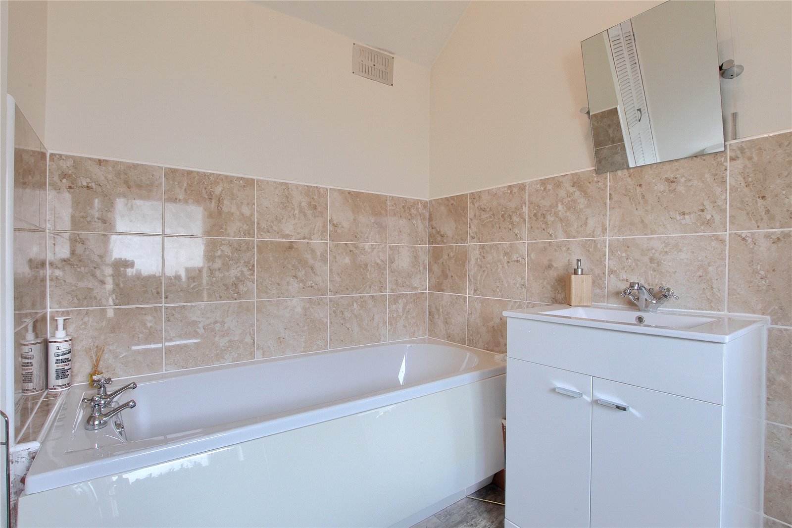 2 bed house for sale in Crescent Road, Middlesbrough  - Property Image 8