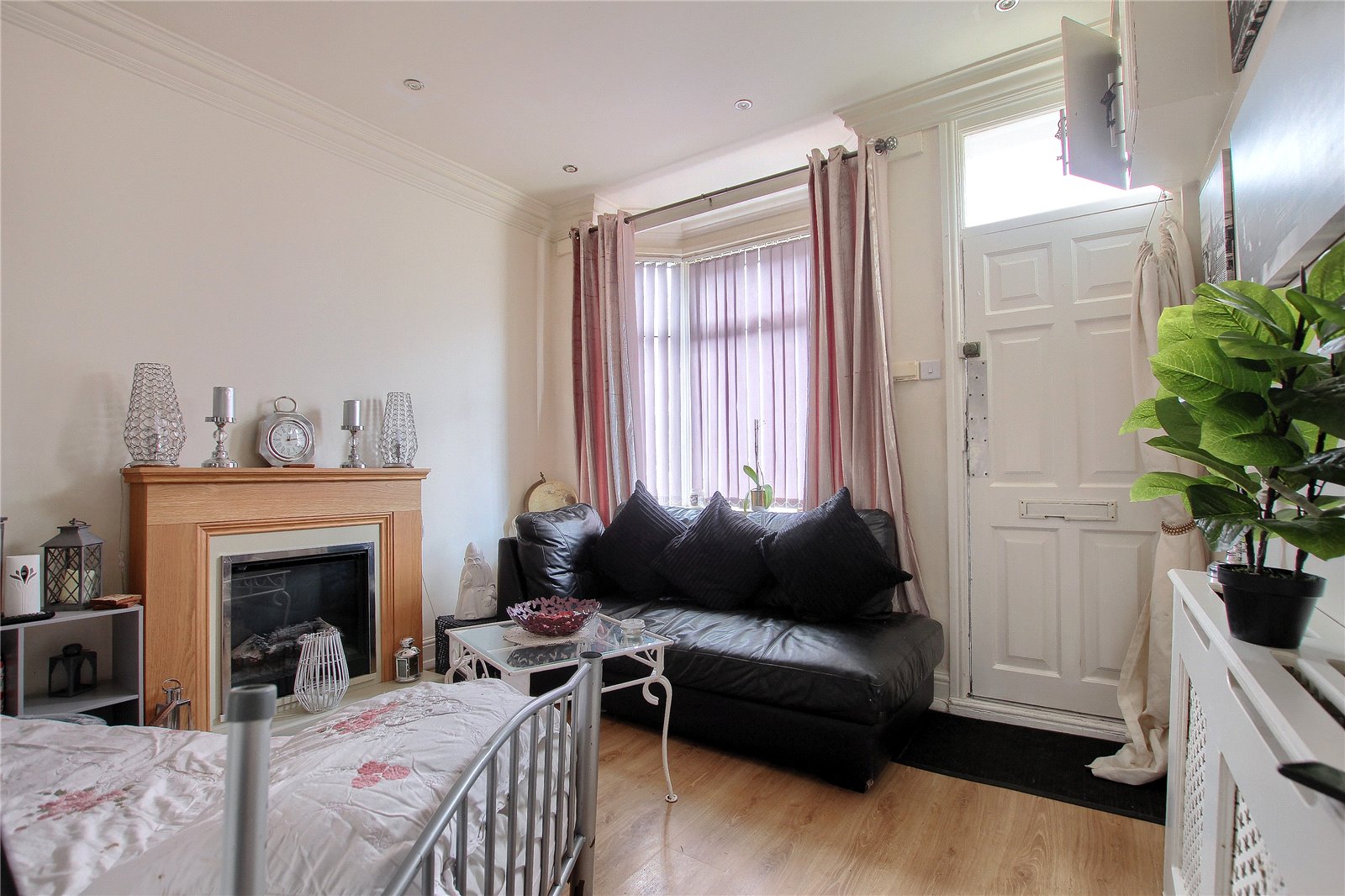 2 bed house for sale in Henry Street, North Ormesby 1