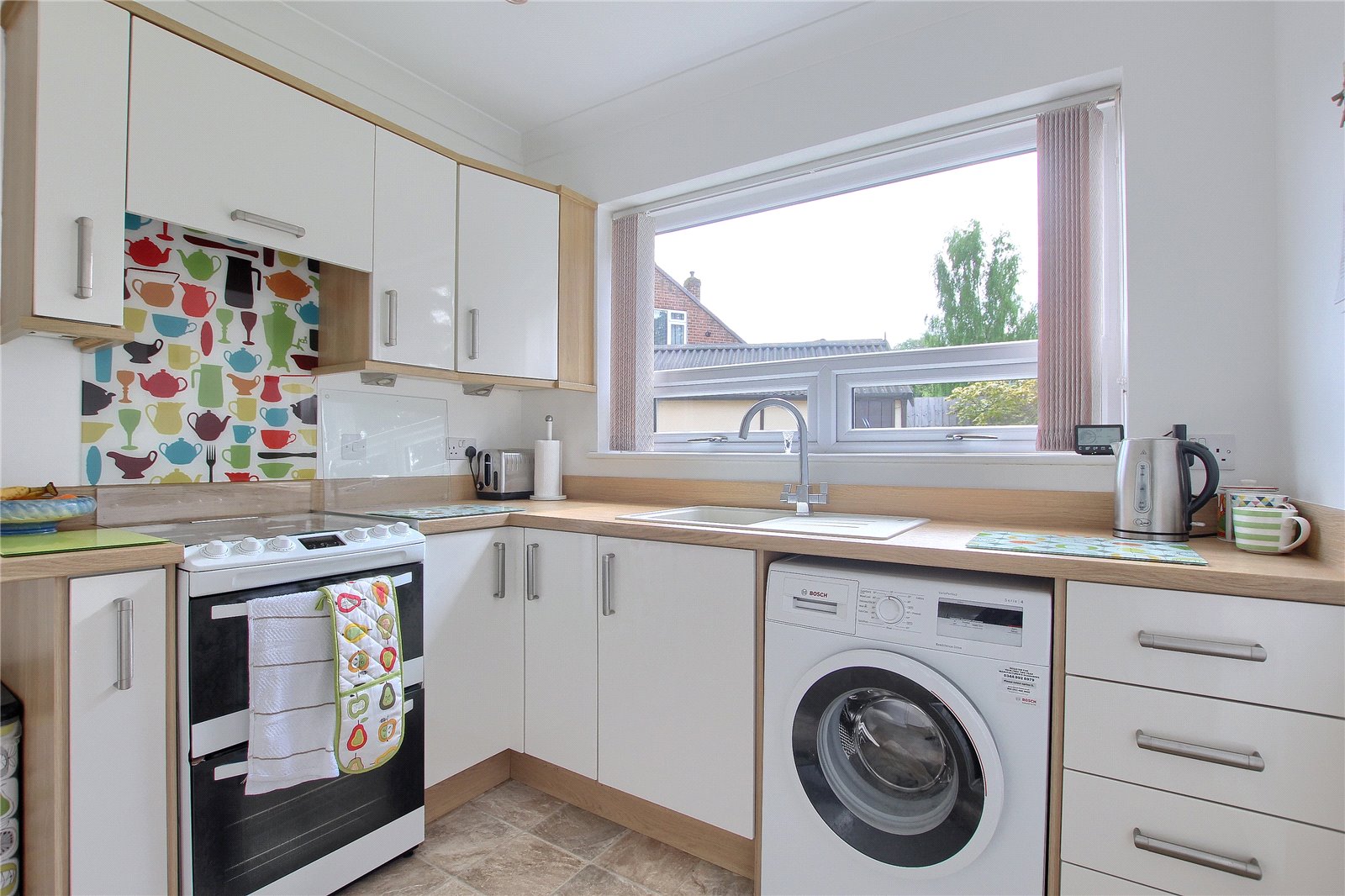 2 bed bungalow for sale in Norfolk Crescent, Middlesbrough  - Property Image 16