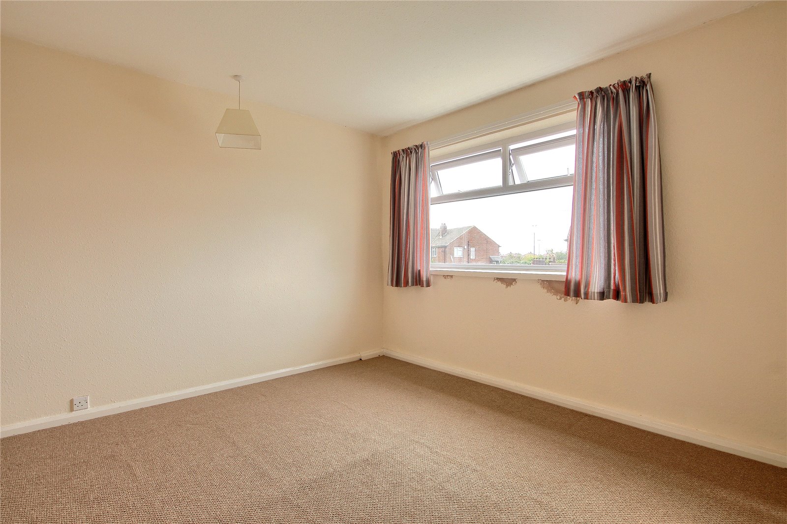 3 bed house for sale in St. Mary's Walk, Acklam  - Property Image 8