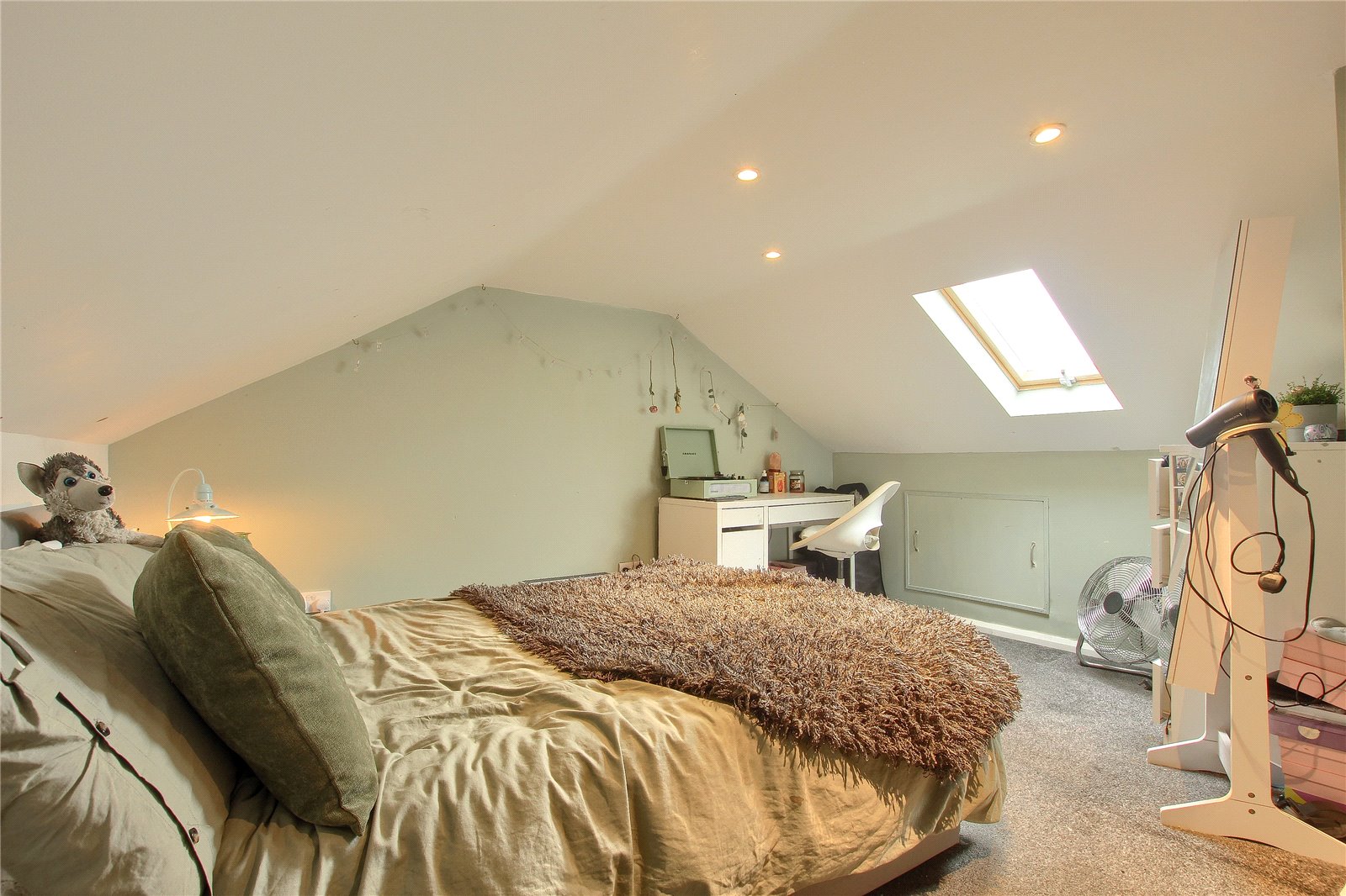 2 bed house for sale in Berwick Hills Avenue, Brambles Farm  - Property Image 11