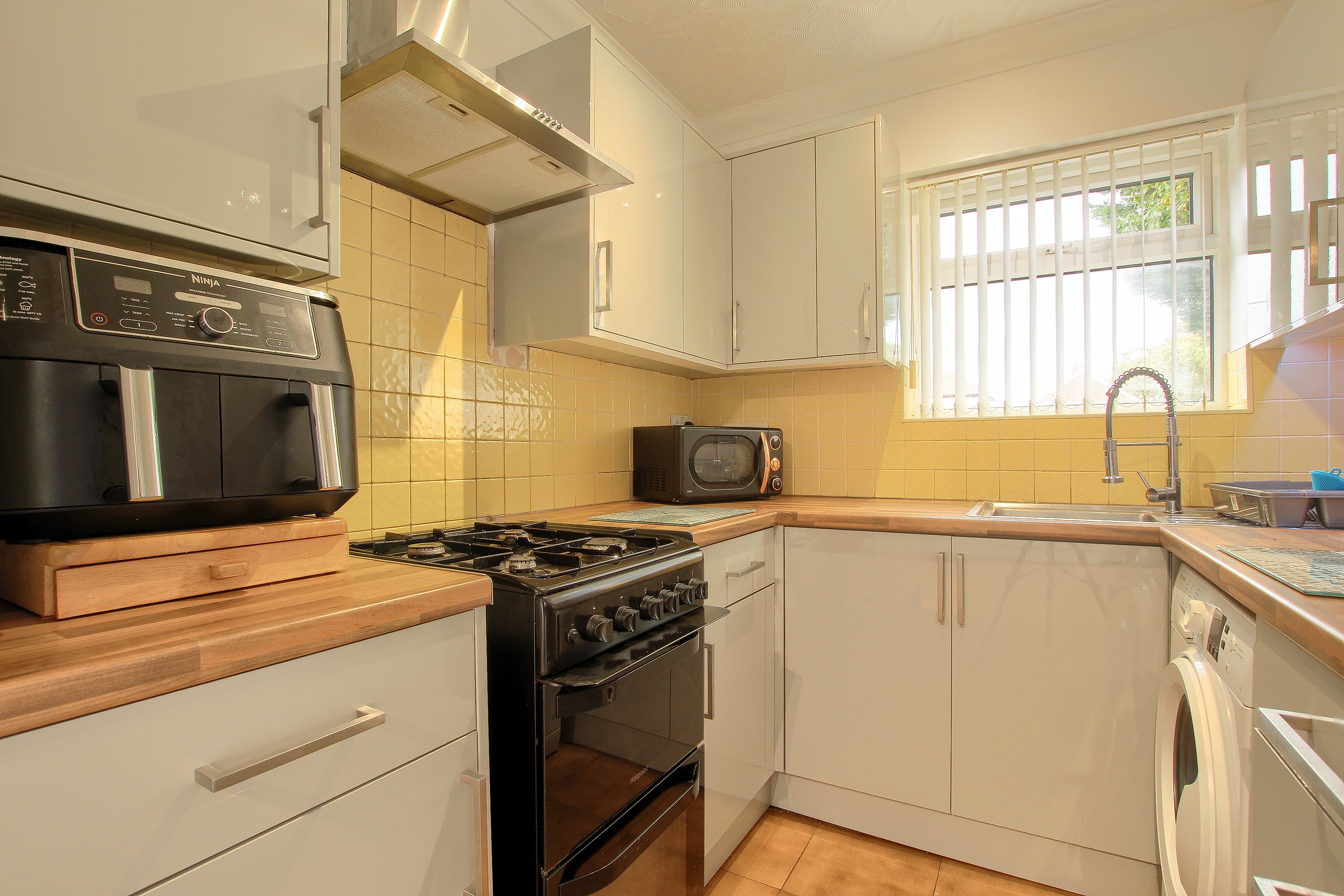 3 bed  for sale in Kelvin Grove, Park End  - Property Image 7