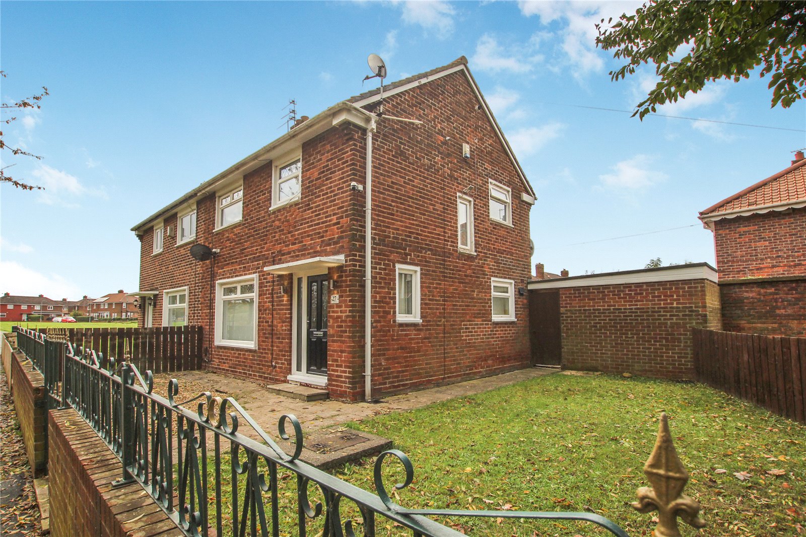 3 bed  for sale in Kelvin Grove, Park End  - Property Image 1