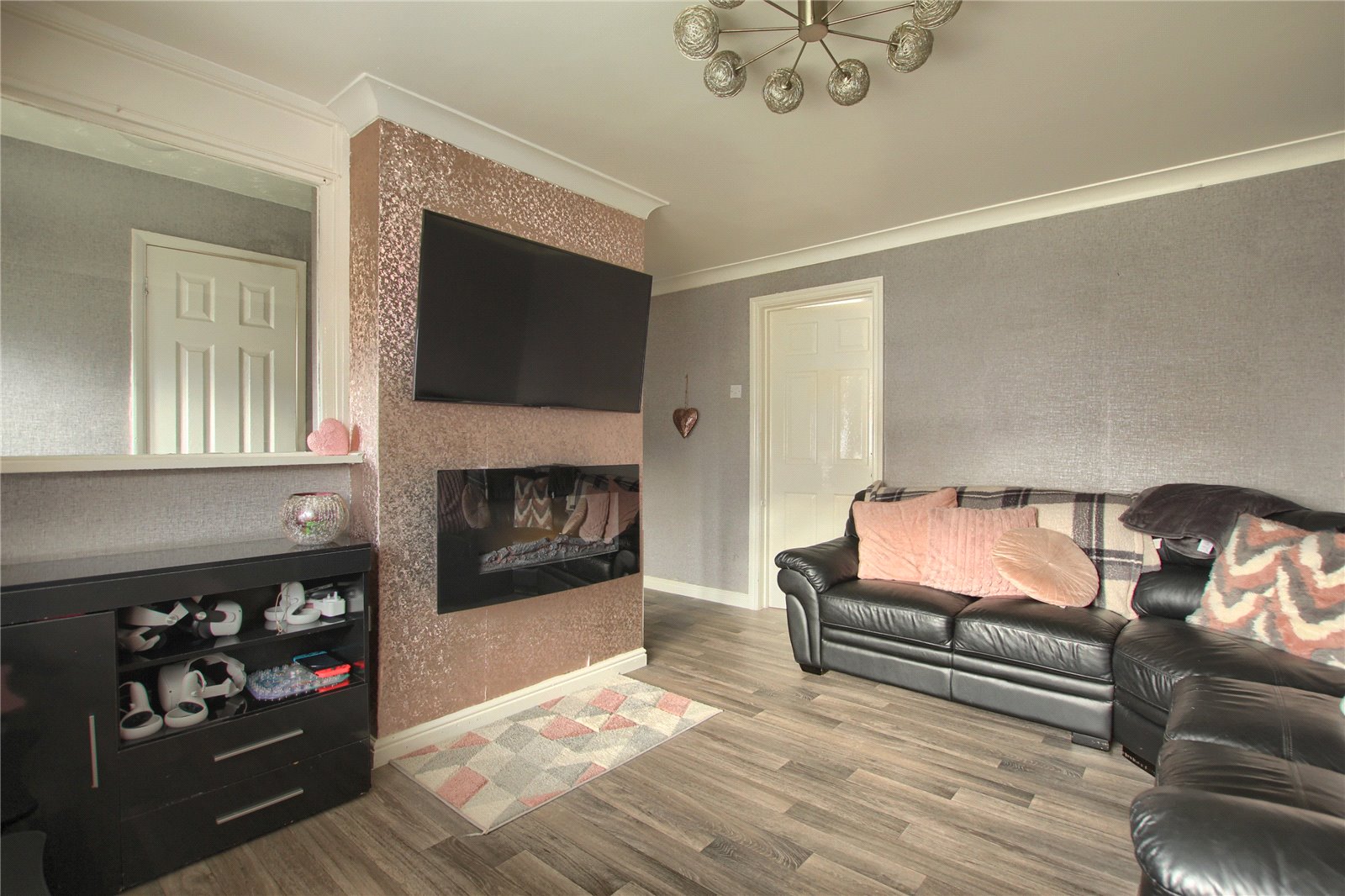 3 bed house for sale in Ravendale Road, Priestfields  - Property Image 3
