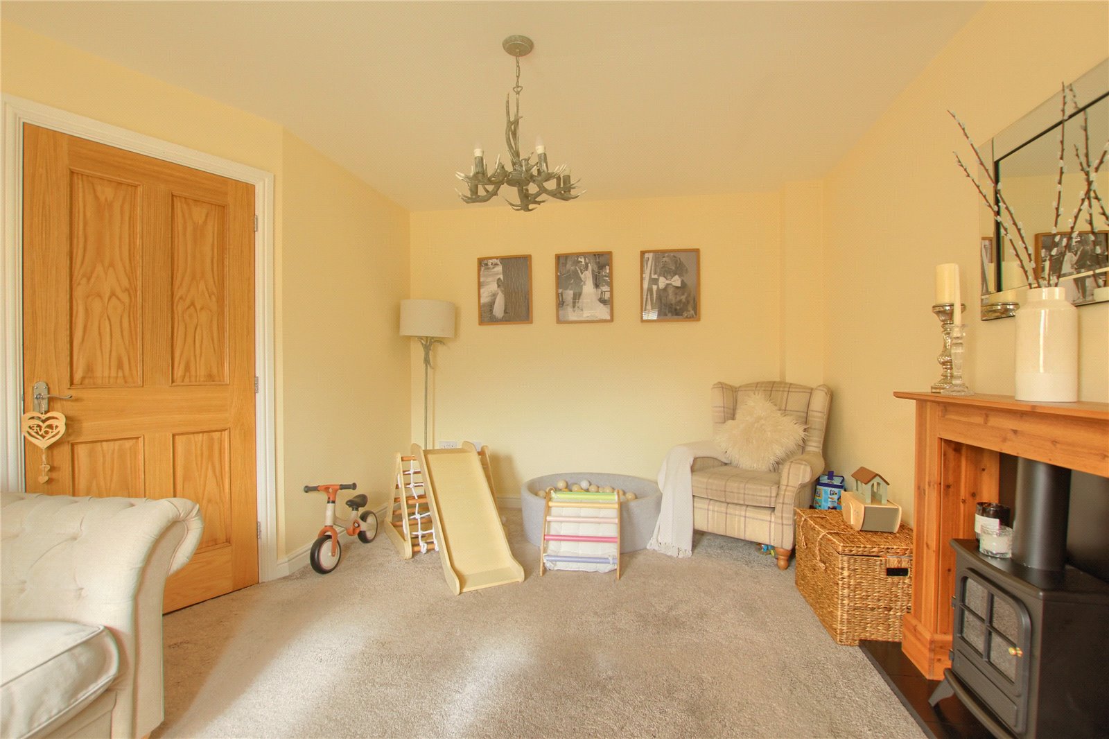 3 bed house for sale in Jack Simon Way, Stainsby Hall Farm  - Property Image 8