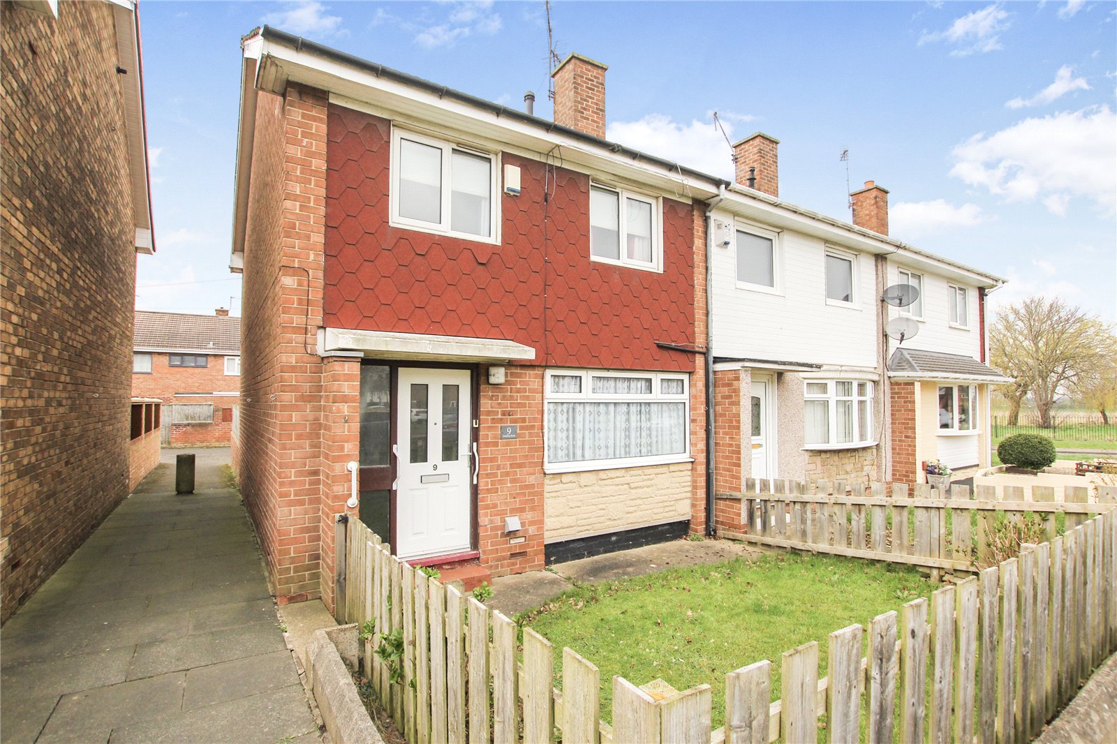 3 bed house for sale in Endeston Road, Priestfields - Property Image 1