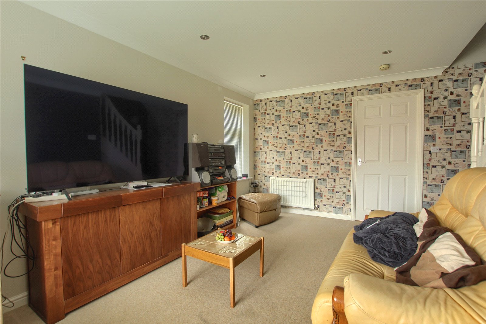 3 bed house for sale in Raines Court, Longlands  - Property Image 6