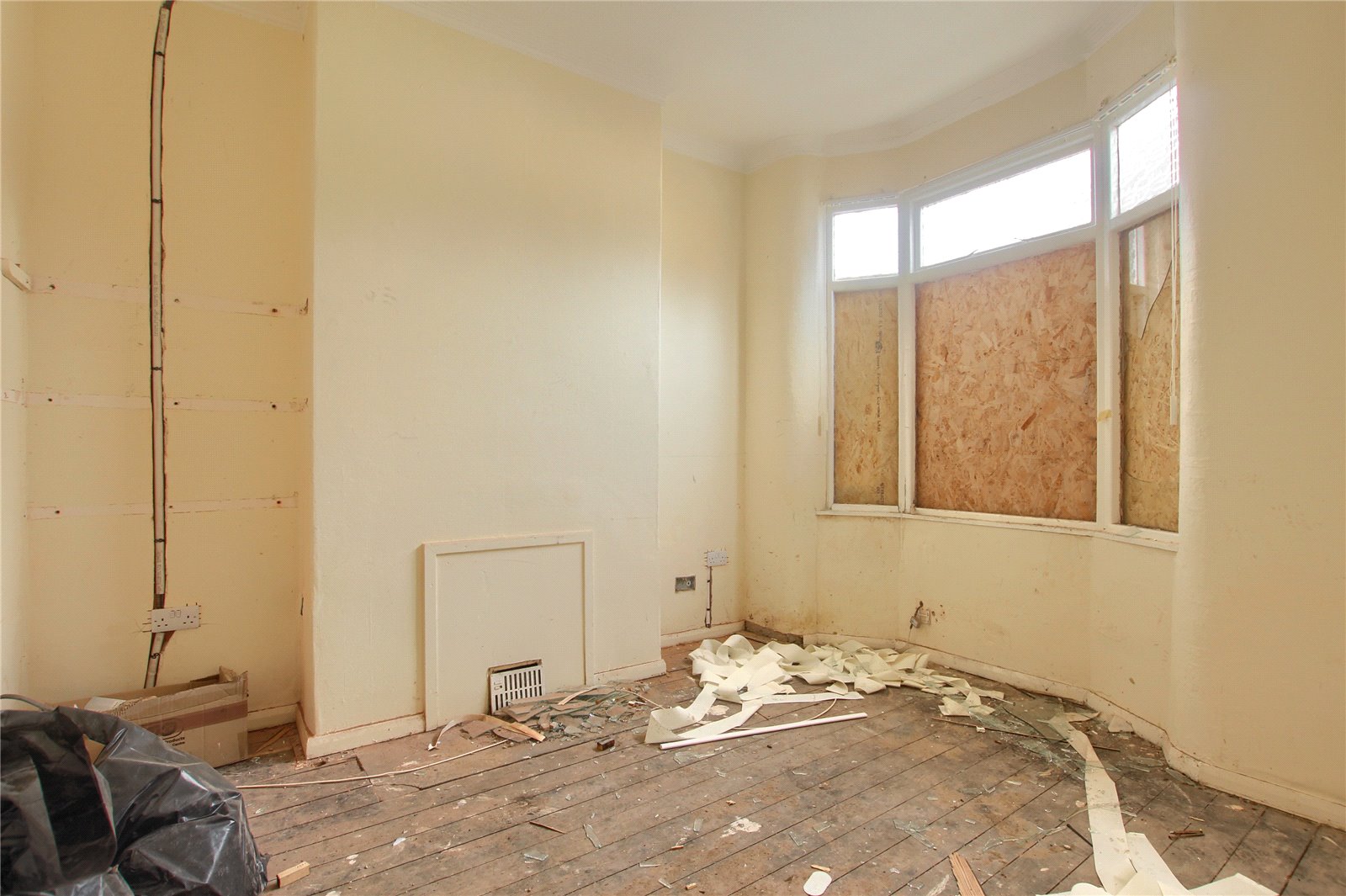 2 bed house for sale  - Property Image 2