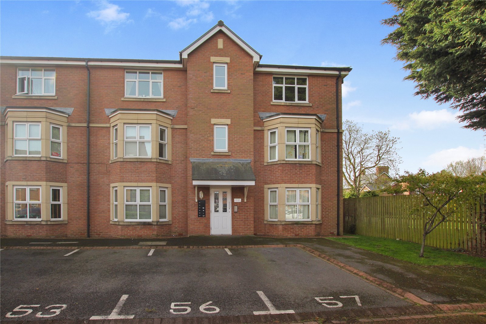 2 bed apartment for sale in Dorman Gardens, Linthorpe - Property Image 1