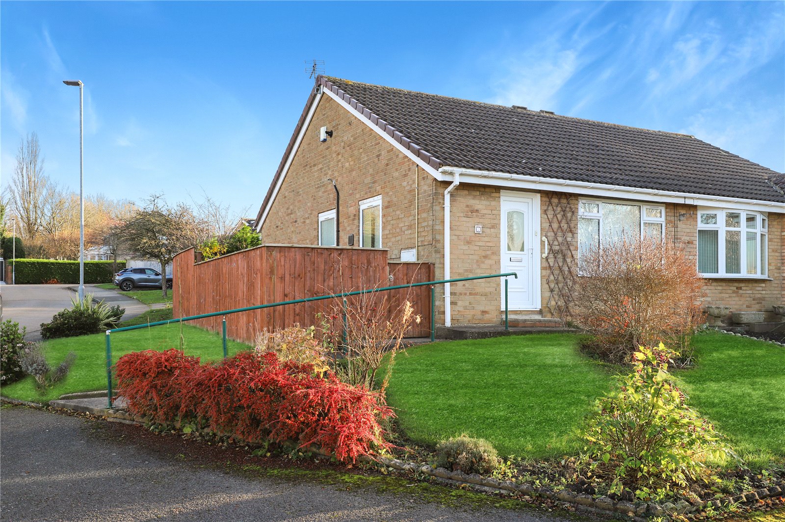 2 bed bungalow for sale in Kennthorpe, Nunthorpe - Property Image 1