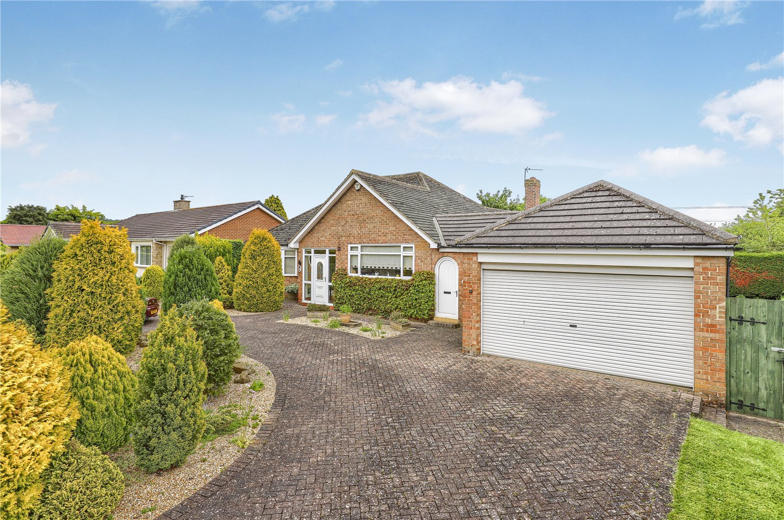 2 bed bungalow for sale in Cortland Road, Nunthorpe 1