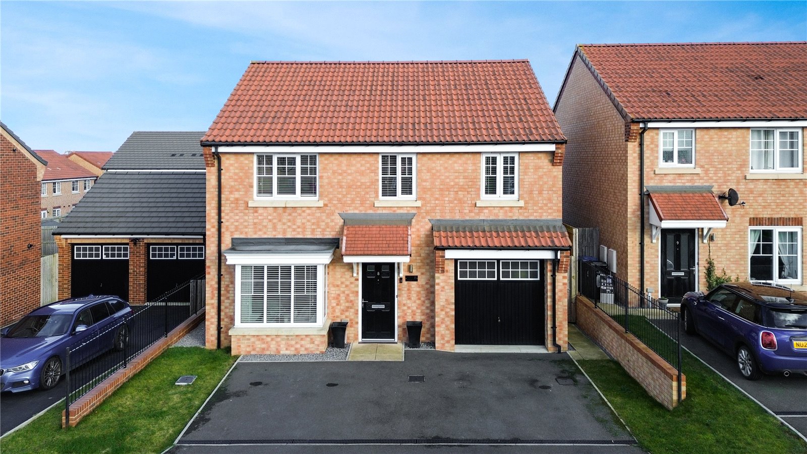 4 bed house for sale in Waterlily Close, Stainton 1