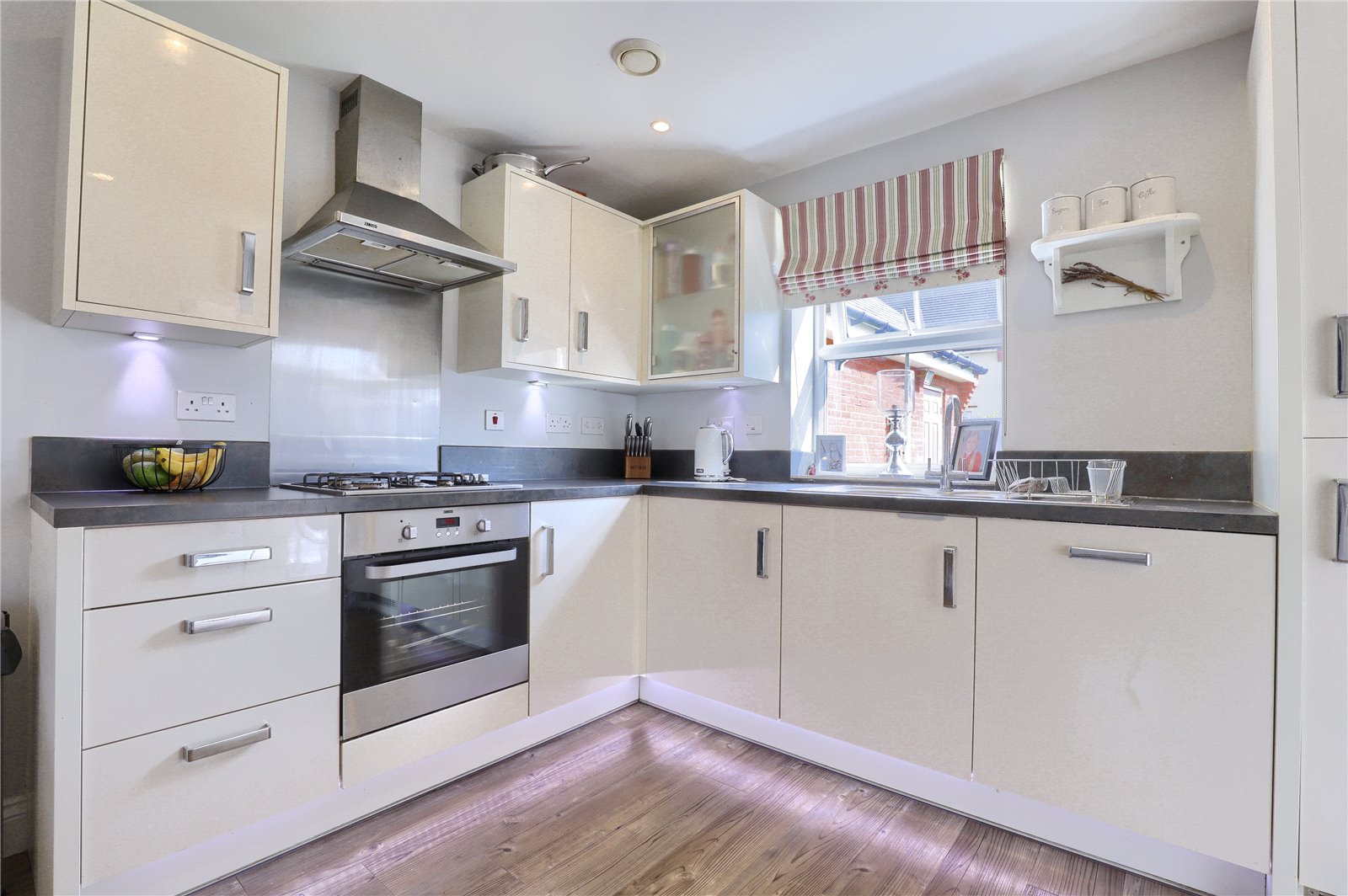3 bed house for sale in Ellerbeck Avenue, Grey Towers Village  - Property Image 2