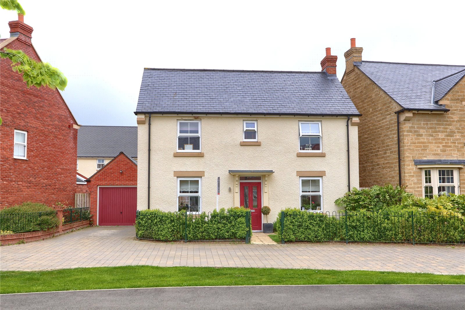 3 bed house for sale in Ellerbeck Avenue, Grey Towers Village - Property Image 1