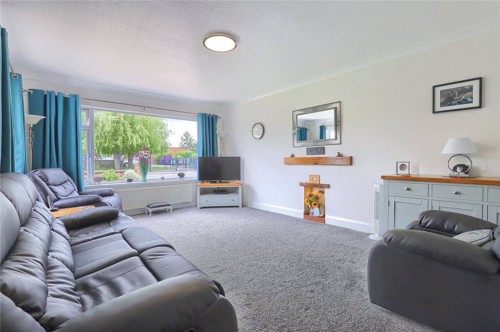 3 bed bungalow for sale in Buxton Avenue, Marton  - Property Image 4