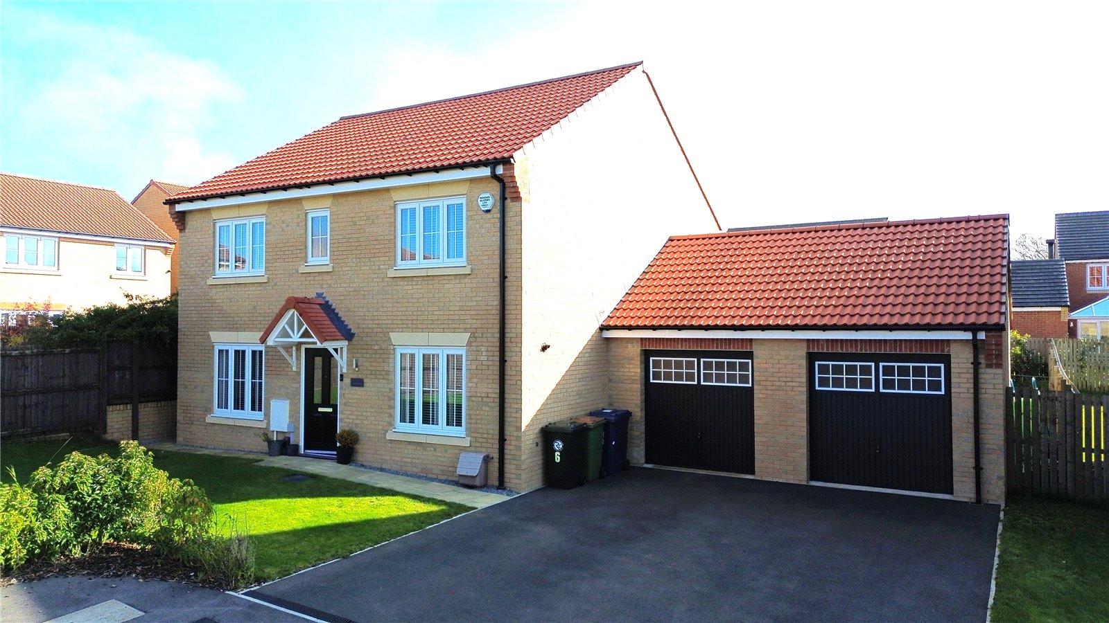 4 bed detached house for sale in Siskin Close, Guisborough - Property Image 1