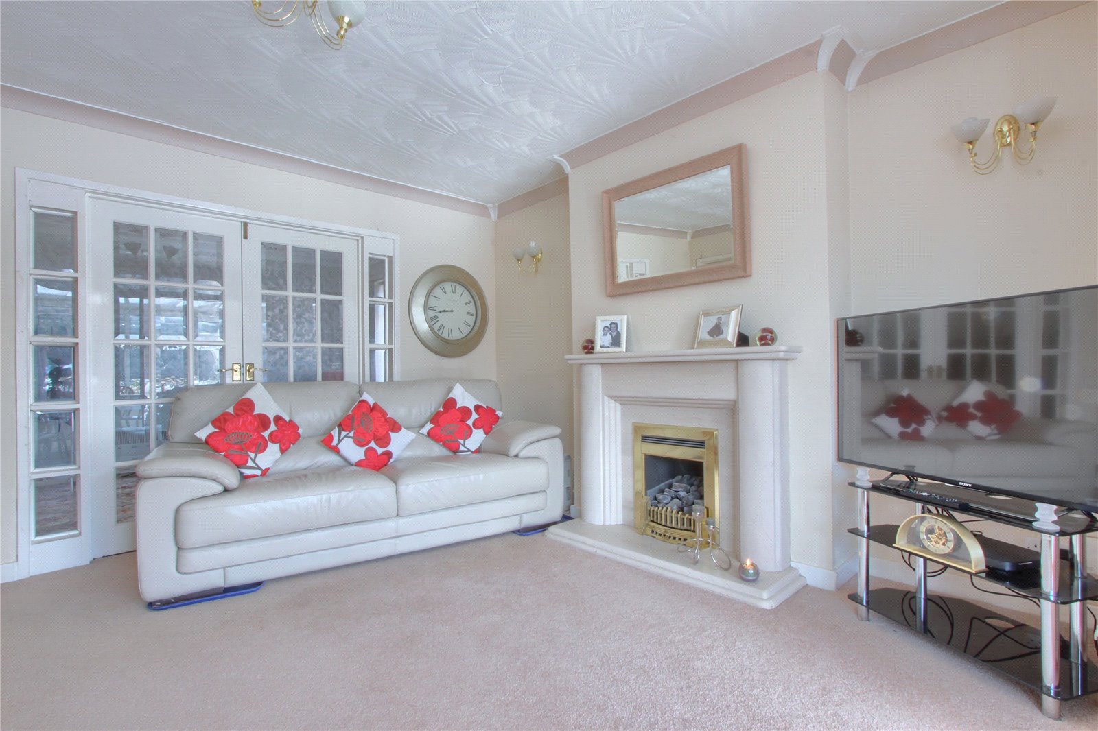 3 bed bungalow for sale in Firtree Avenue, Normanby 2