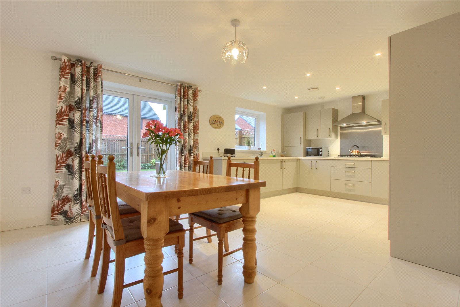 4 bed house for sale in Foxglove Close, Redcar 2