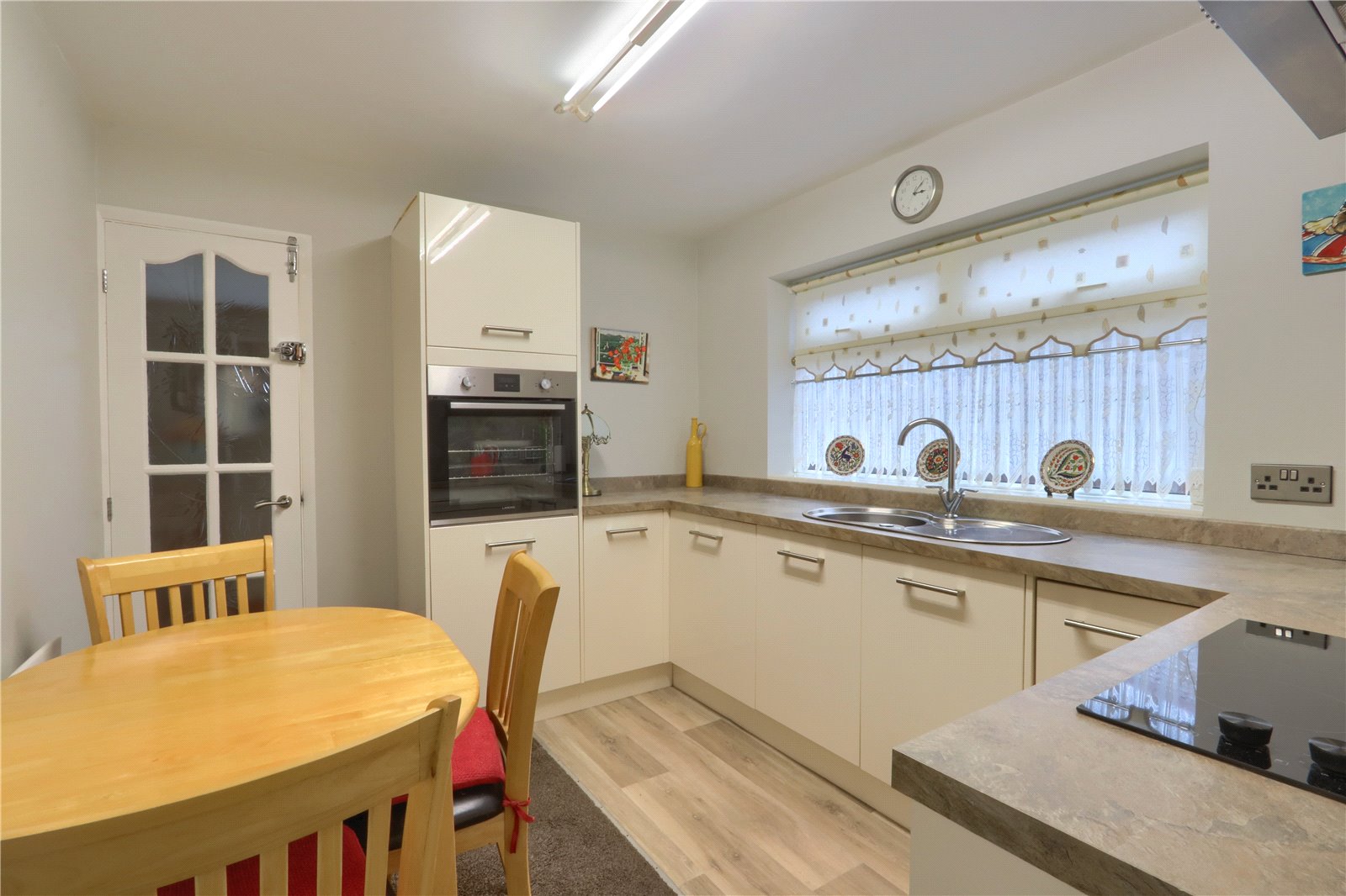 3 bed bungalow for sale in Winston Drive, Middlesbrough  - Property Image 6