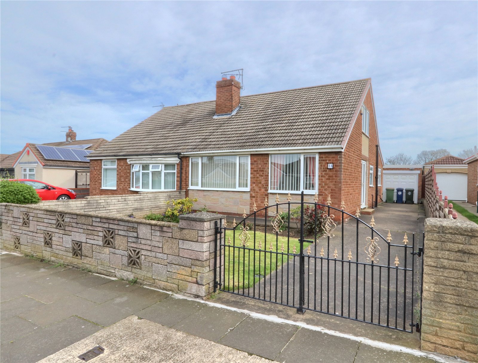 3 bed bungalow for sale in Winston Drive, Middlesbrough - Property Image 1