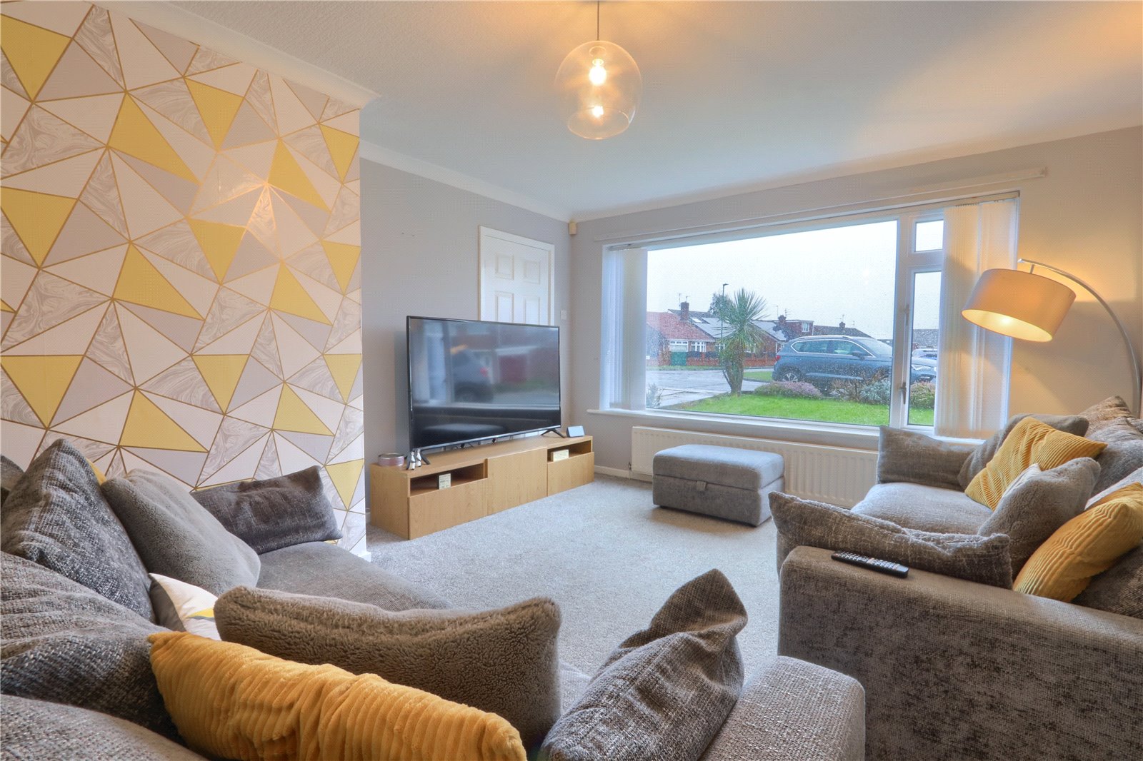 3 bed house for sale in Cambrian Avenue, Redcar 1