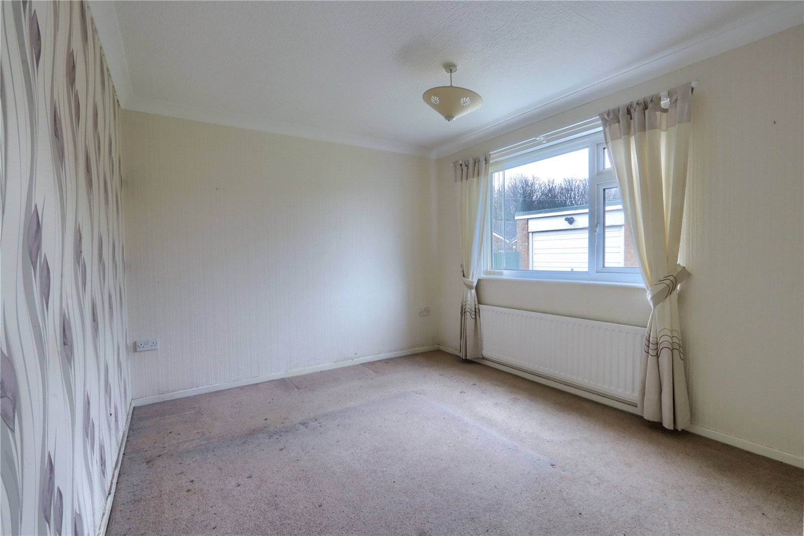 3 bed bungalow for sale in East Lodge Gardens, Kirkleatham  - Property Image 6