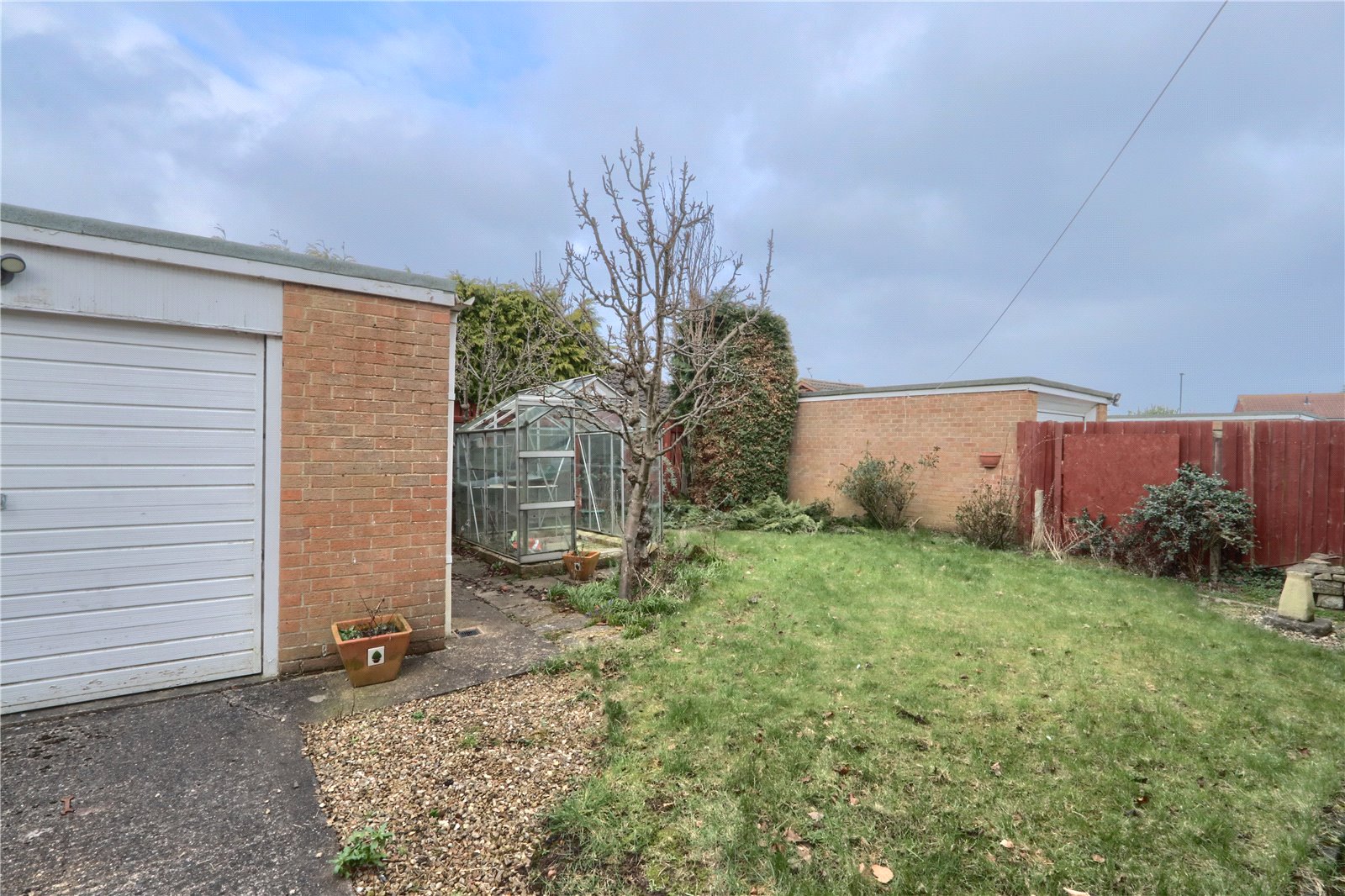 3 bed bungalow for sale in East Lodge Gardens, Kirkleatham  - Property Image 14