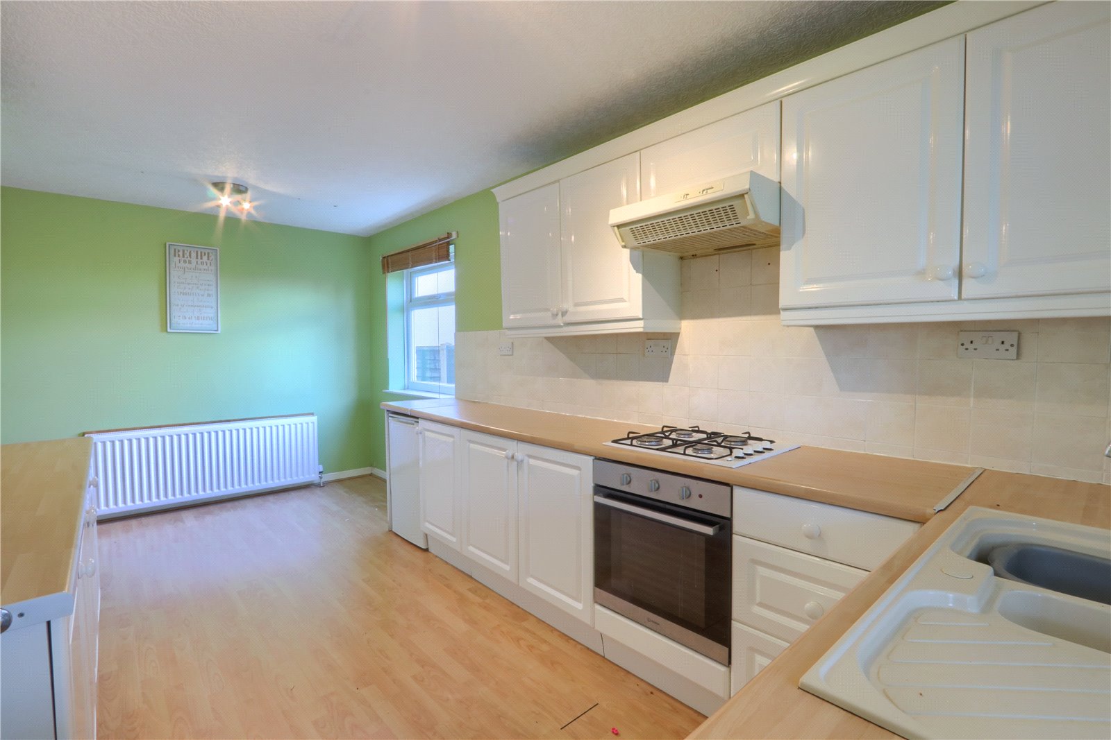 2 bed bungalow for sale in Marlborough Avenue, Marske-by-the-Sea  - Property Image 4