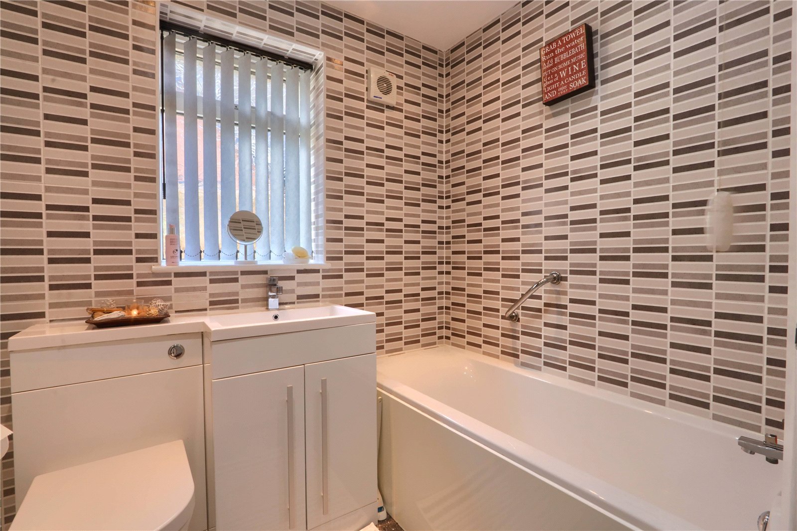 2 bed detached bungalow for sale in Gilling Way, Redcar  - Property Image 14