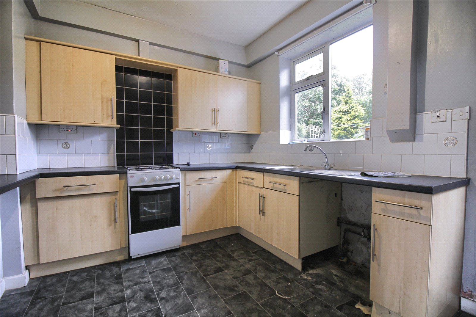 3 bed end of terrace house for sale  - Property Image 4