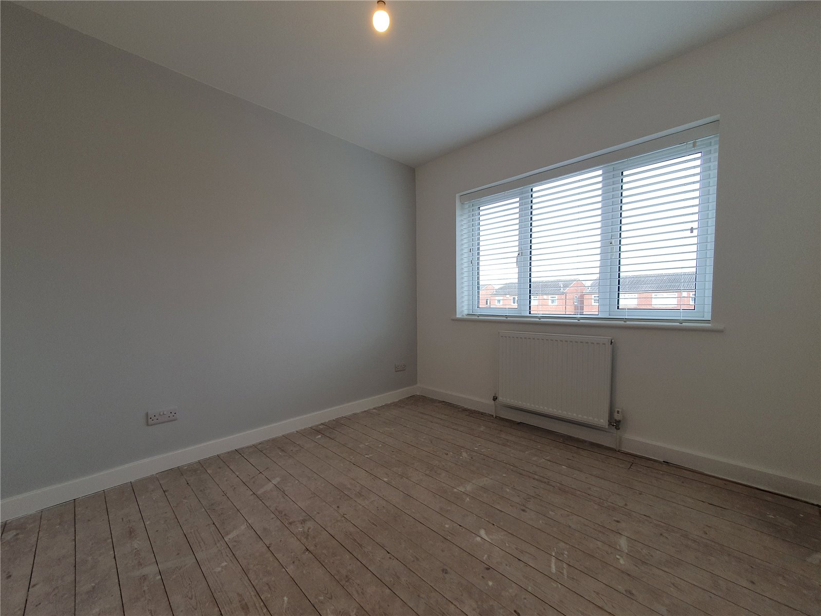 3 bed semi-detached house to rent  - Property Image 8