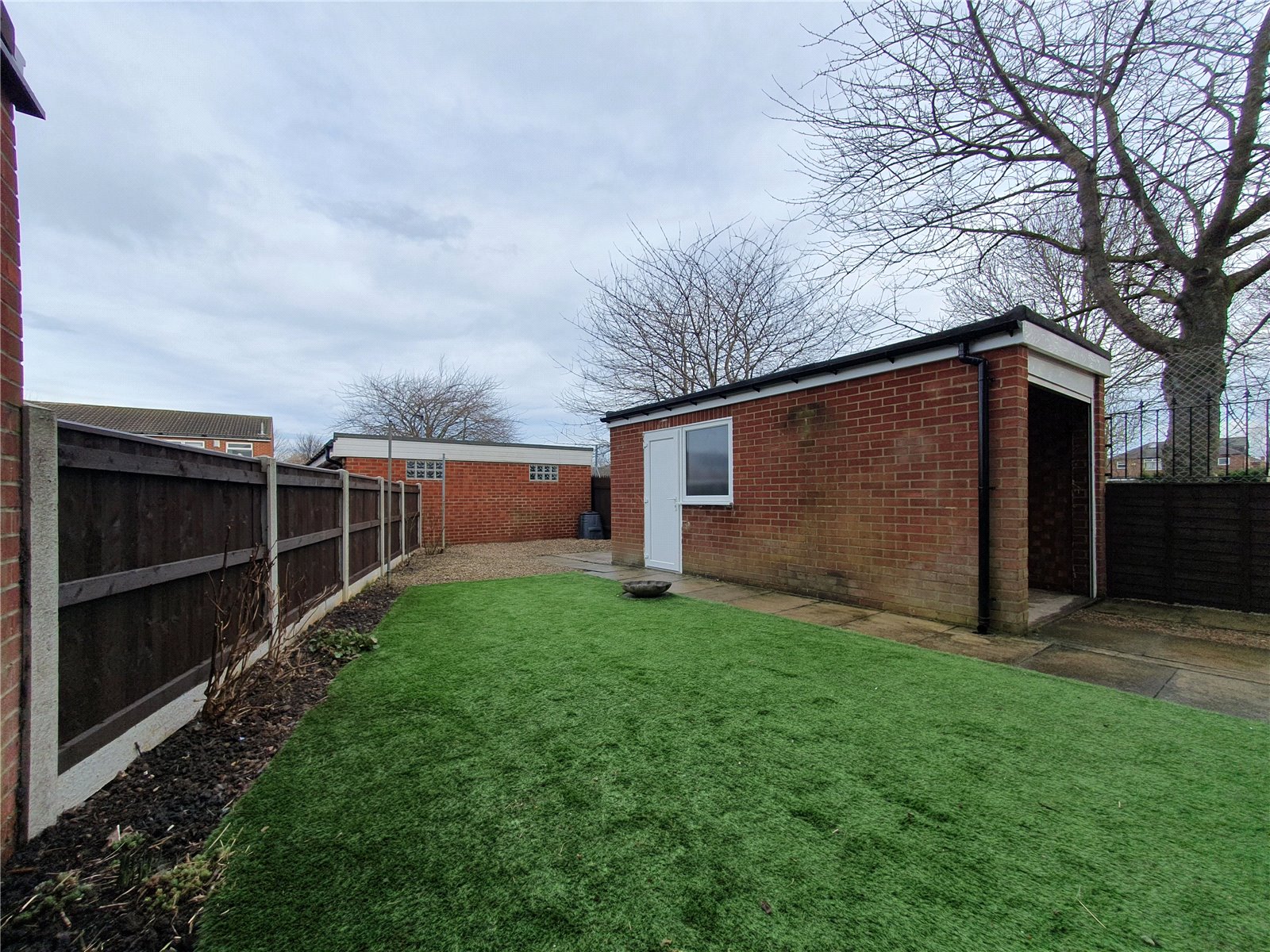 3 bed semi-detached house to rent  - Property Image 11