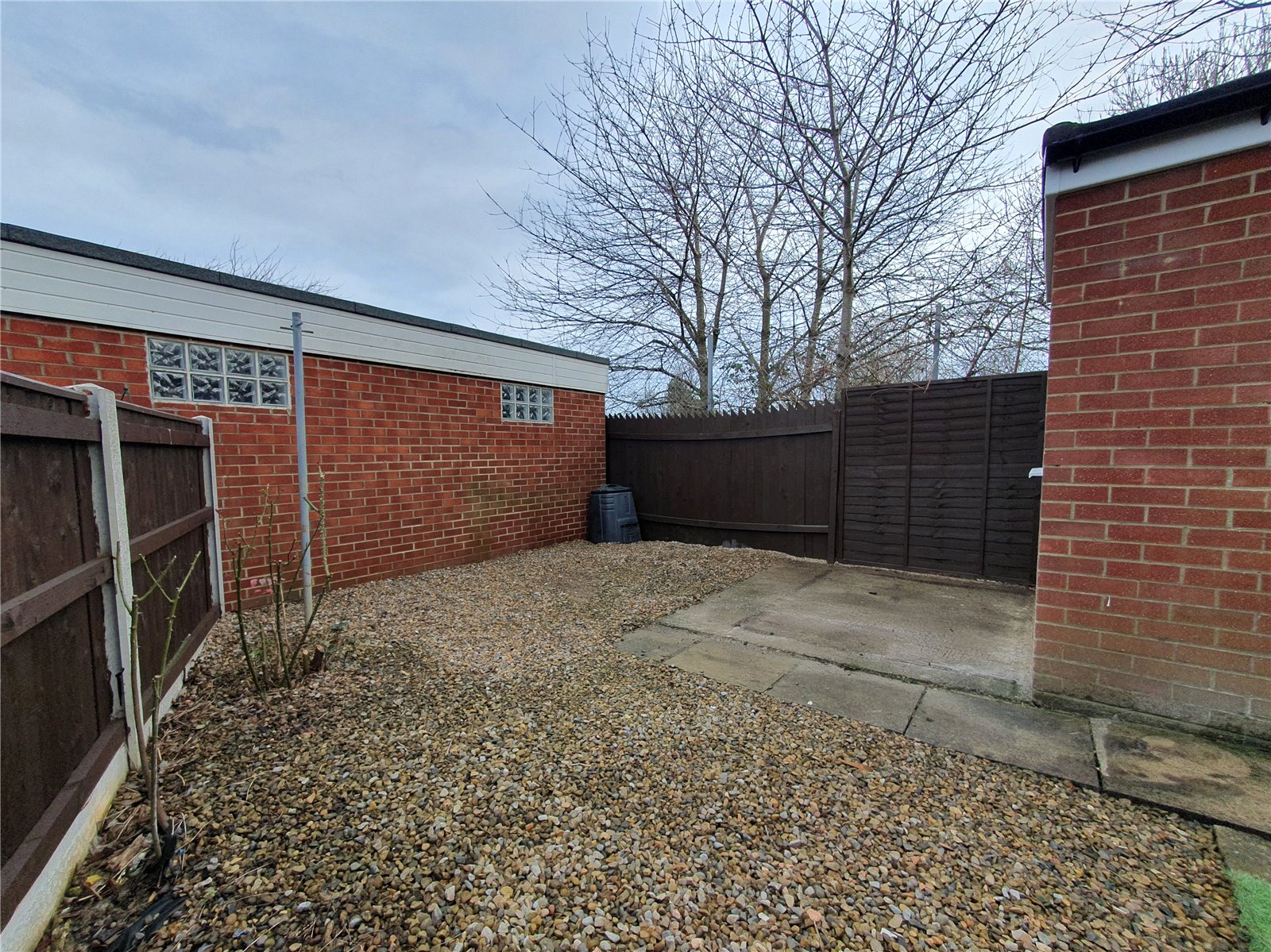 3 bed semi-detached house to rent  - Property Image 12