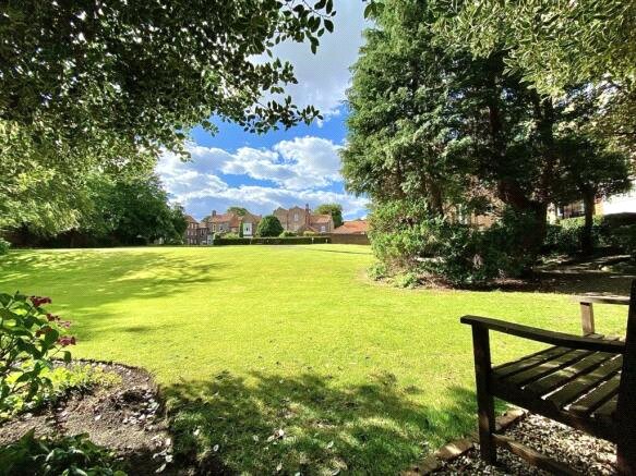 1 bed apartment for sale in Christopher House, Blandford Close  - Property Image 15