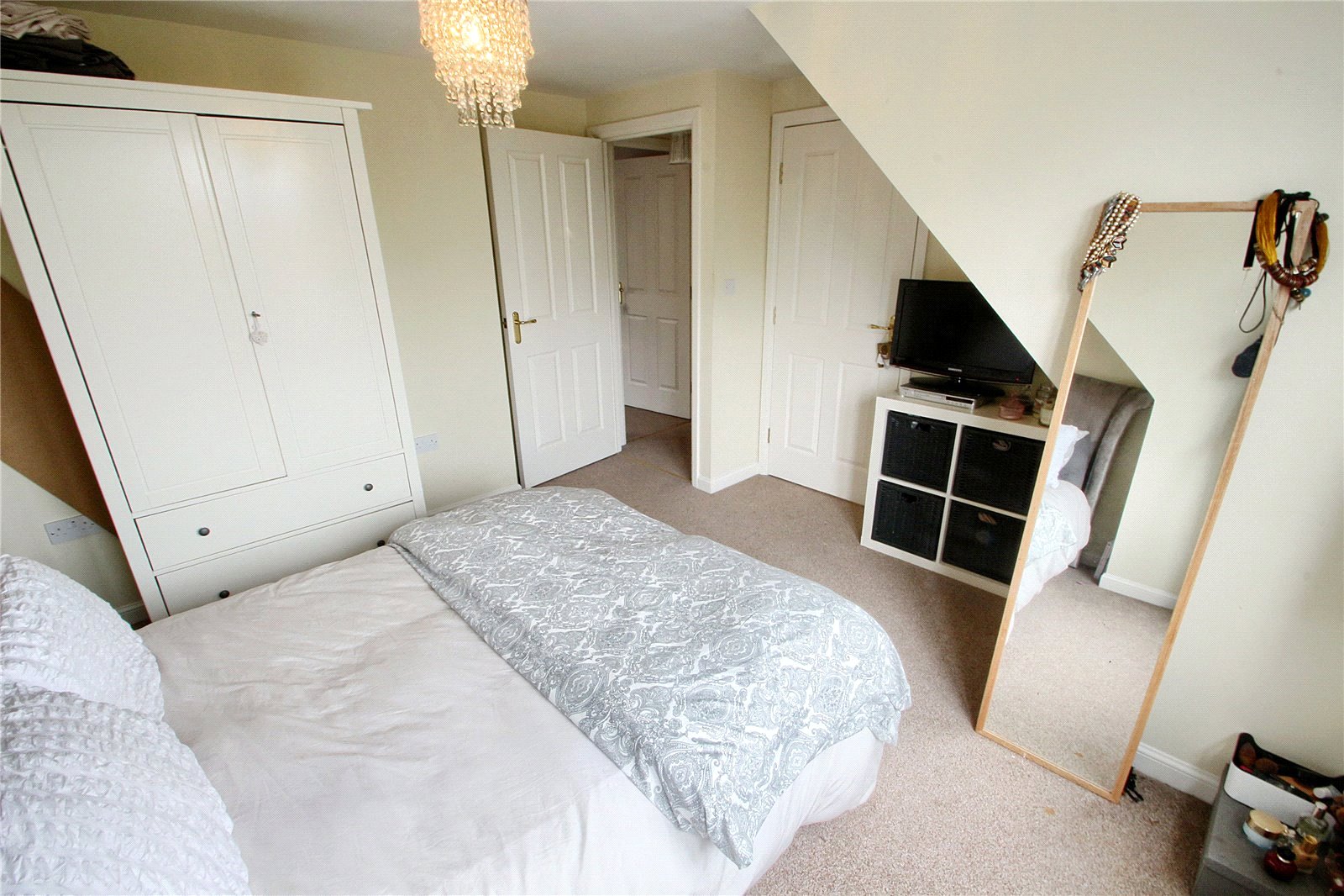 1 bed apartment for sale in Christopher House, Blandford Close  - Property Image 10
