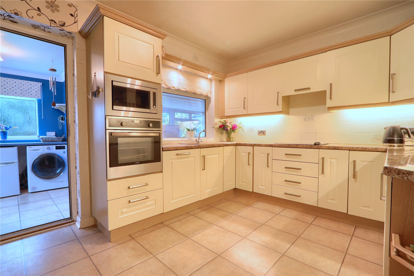 3 bed bungalow for sale in Dillside, Elm Tree  - Property Image 8