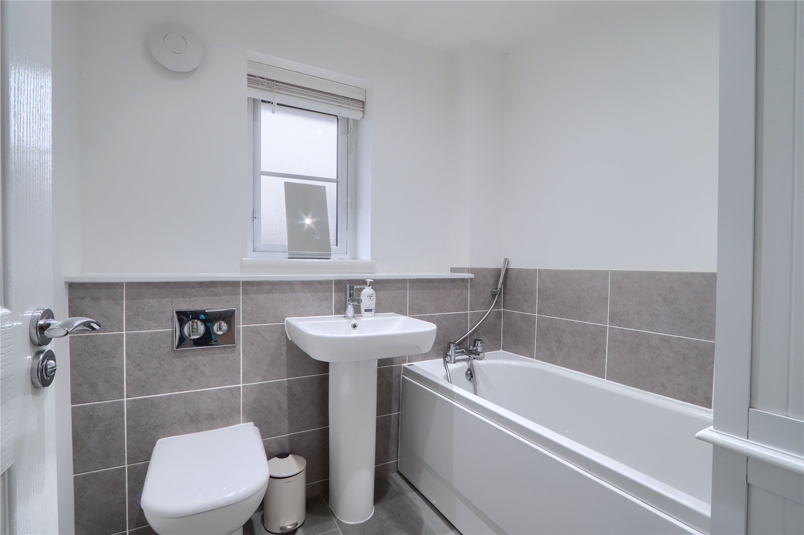 3 bed house for sale in Roseberry Gardens, Carlton  - Property Image 14