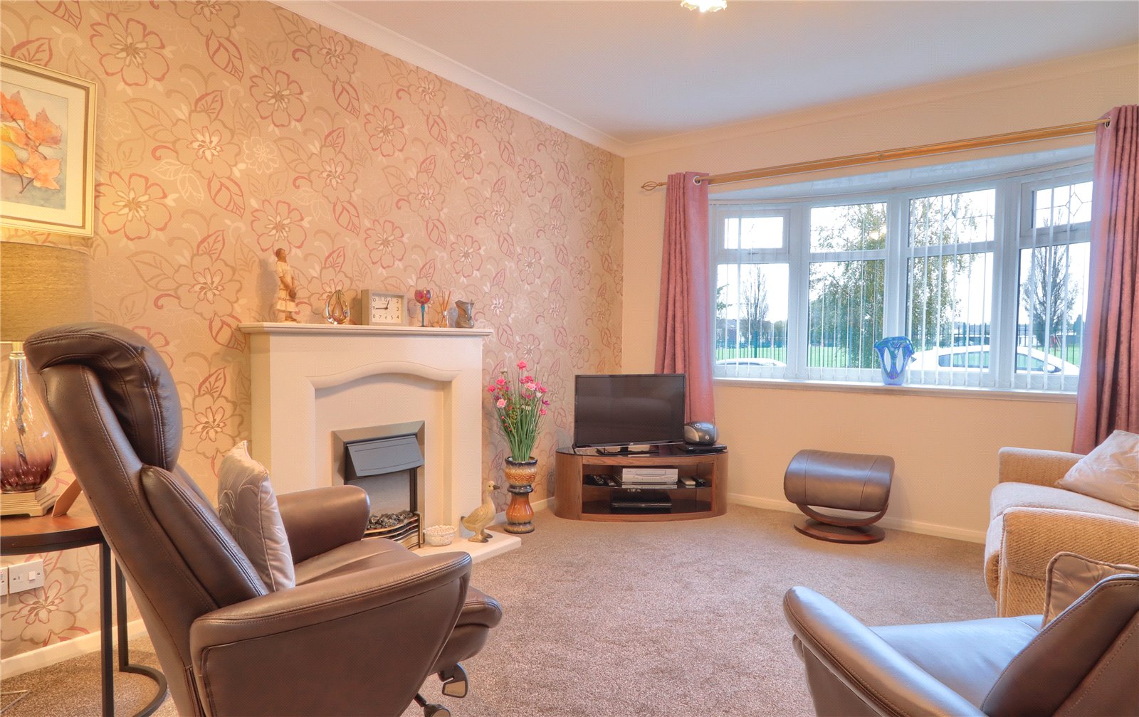 3 bed house for sale in Pulford Road, Norton 1