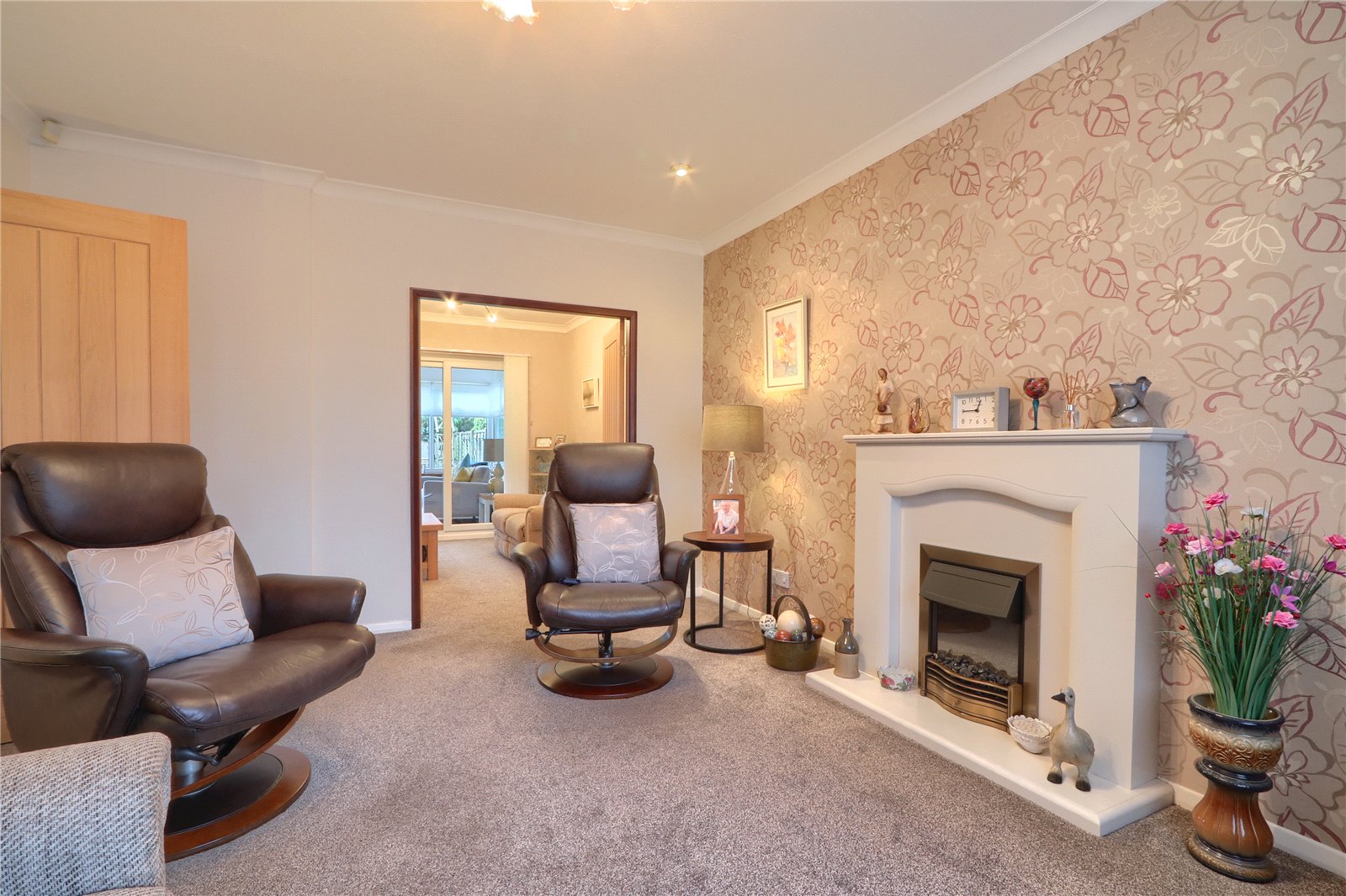 3 bed house for sale in Pulford Road, Norton 2