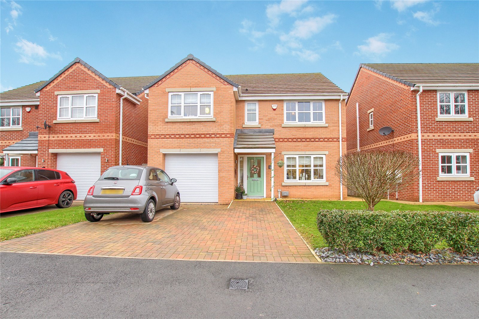 4 bed house for sale in Bassleton Court, Stockton-on-Tees - Property Image 1