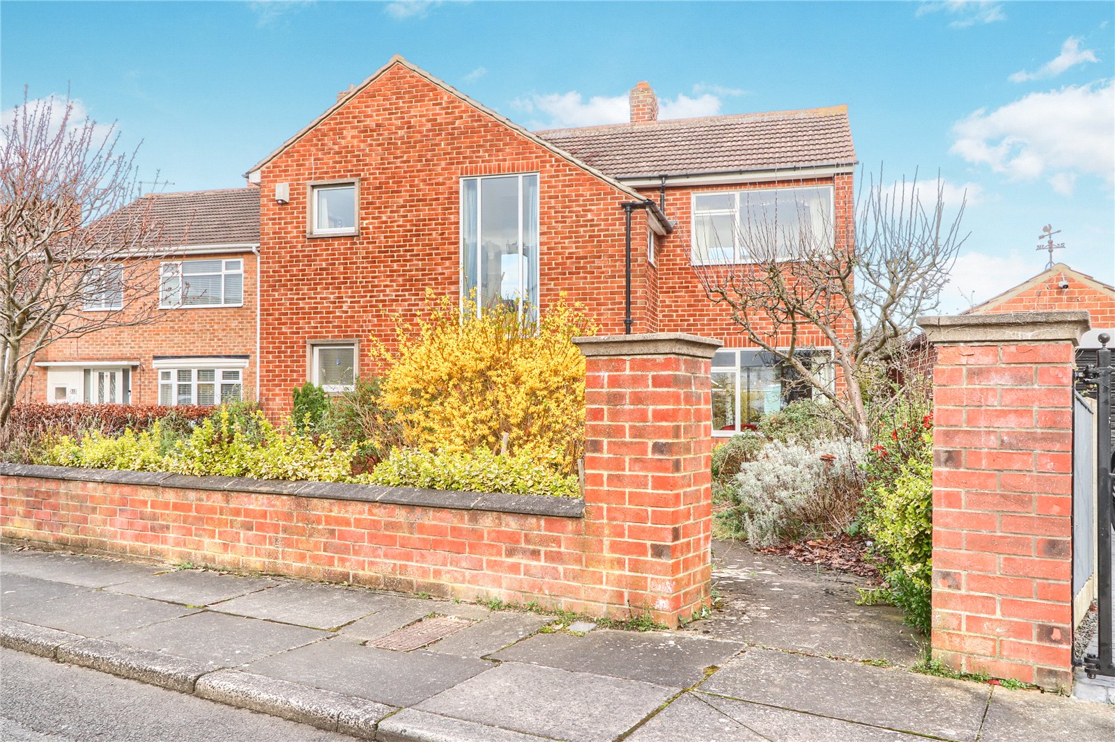 3 bed house for sale in Whitehouse Drive, Fairfield - Property Image 1