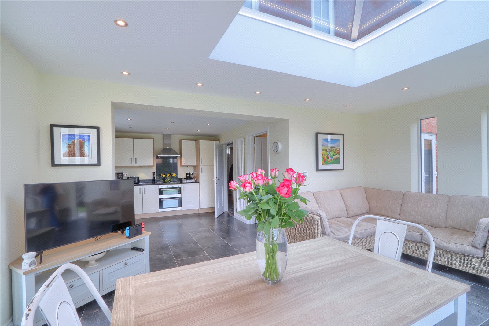 5 bed house for sale in Buckthorn Crescent, The Elms  - Property Image 6