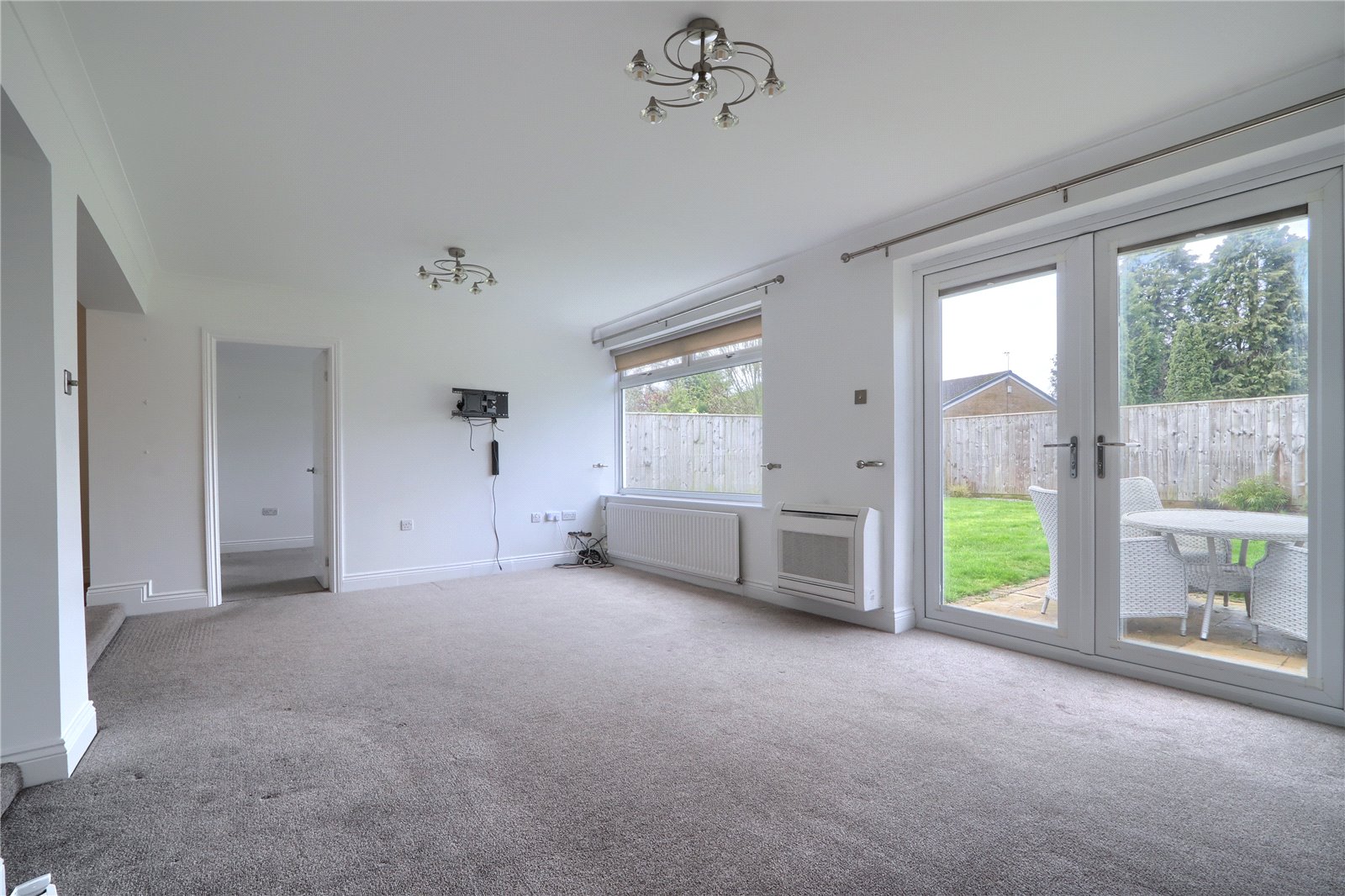 4 bed bungalow for sale in The Avenue, Fairfield 1