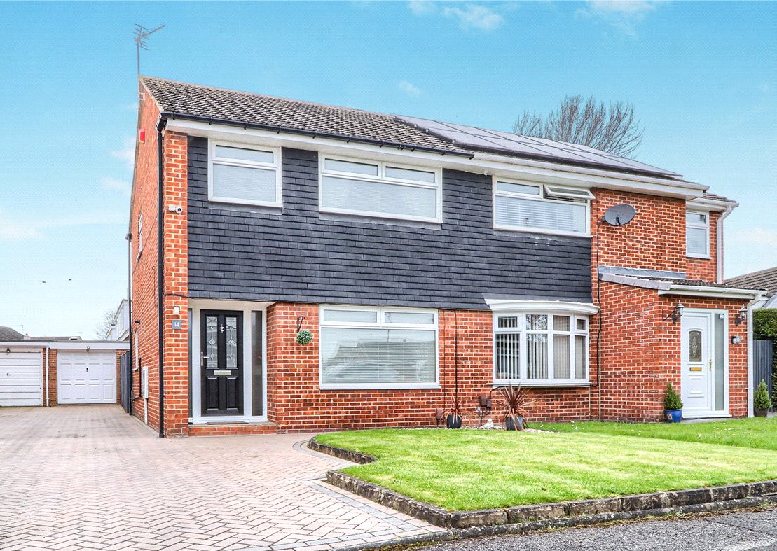 3 bed house for sale in Scruton Close, Hartburn 1