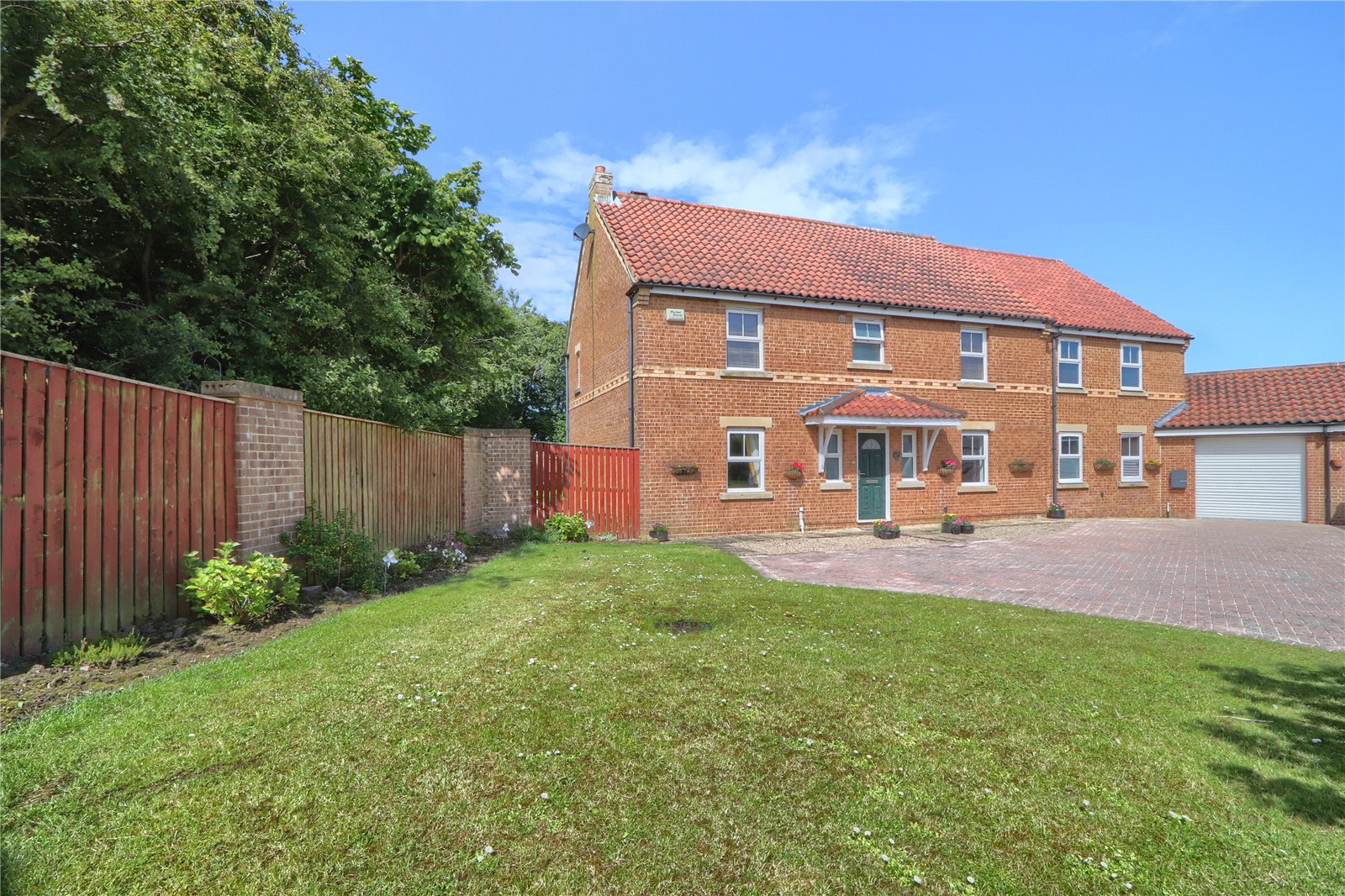 5 bed detached house for sale in Battersby Green, Carlton  - Property Image 31