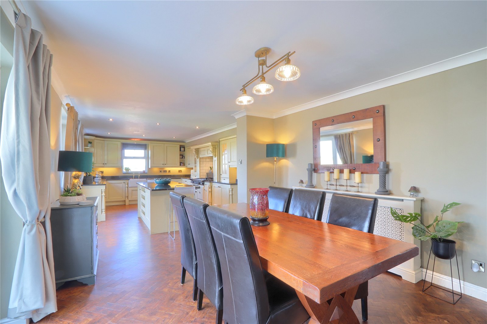 5 bed detached house for sale in Battersby Green, Carlton  - Property Image 3