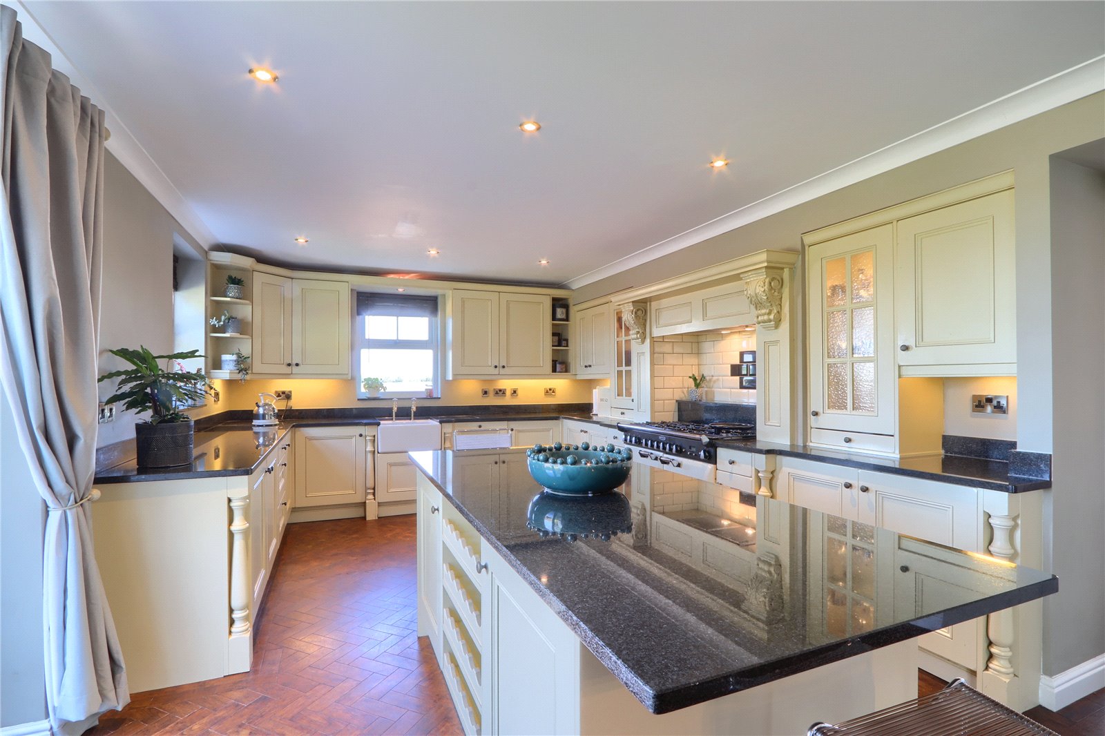 5 bed detached house for sale in Battersby Green, Carlton  - Property Image 4