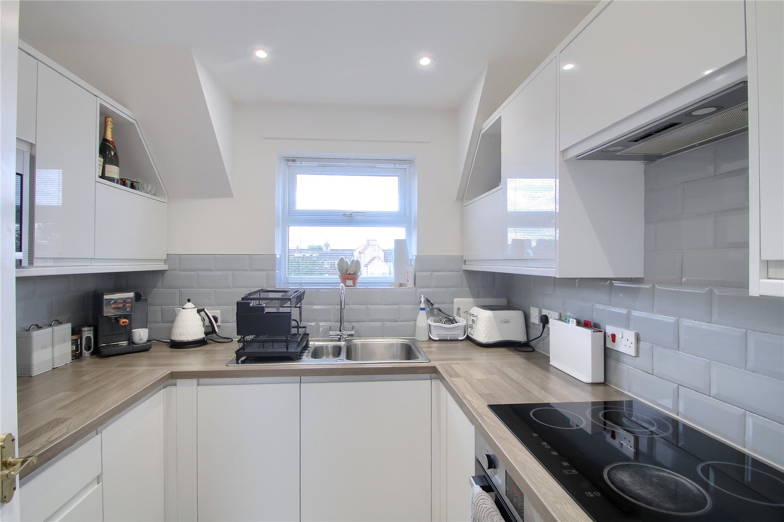 2 bed apartment for sale in Central Street, Yarm 2