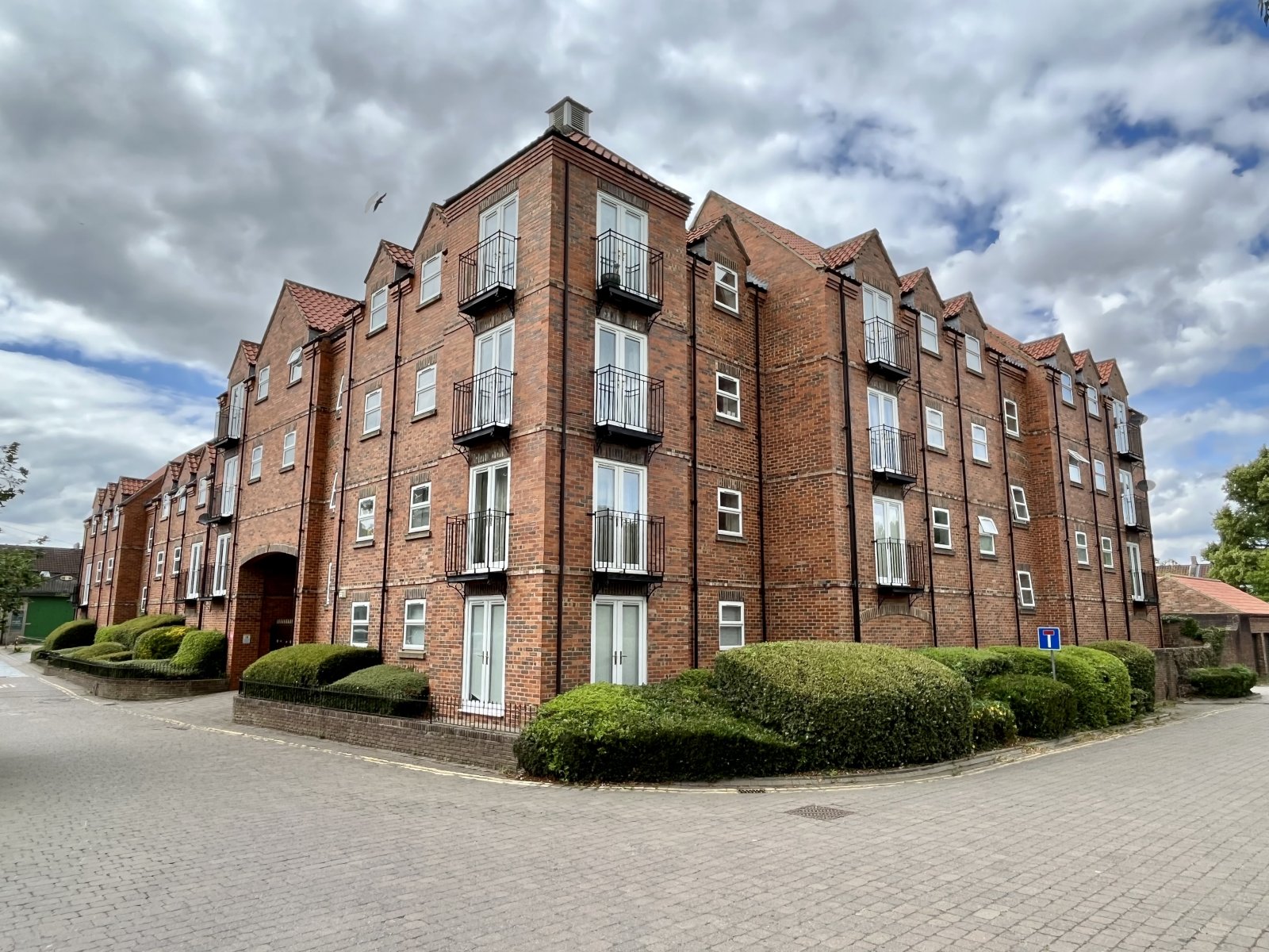 2 bed apartment for sale in Central Street, Yarm 1